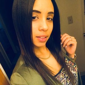 Meet your Posher, Dania